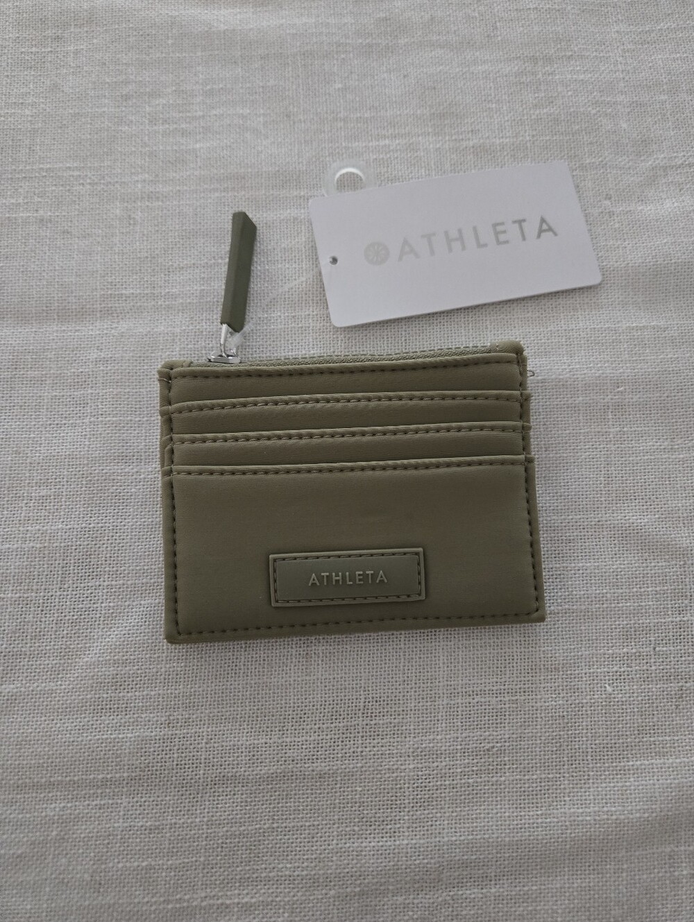 NWT Athleta Diem Olive Card Wallet with Zip